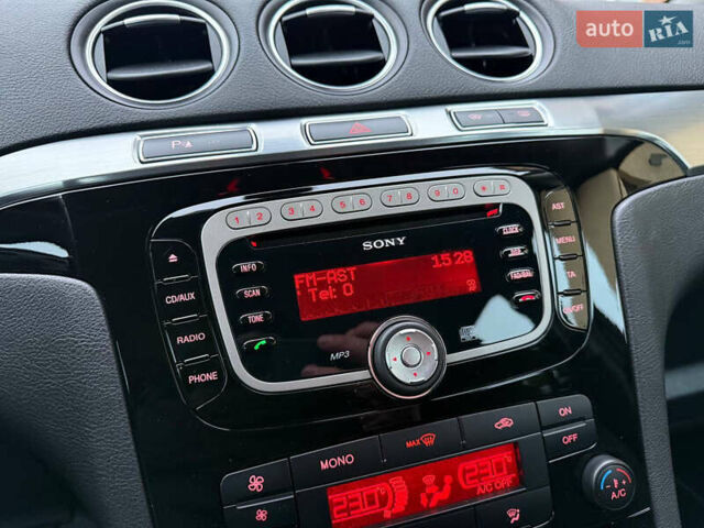 Белый Форд С-Макс, объемом двигателя 2 л и пробегом 176 тыс. км за 10392 $, фото 49 на Automoto.ua