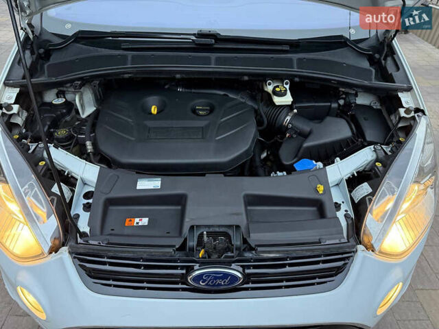 Белый Форд С-Макс, объемом двигателя 2 л и пробегом 176 тыс. км за 10392 $, фото 87 на Automoto.ua