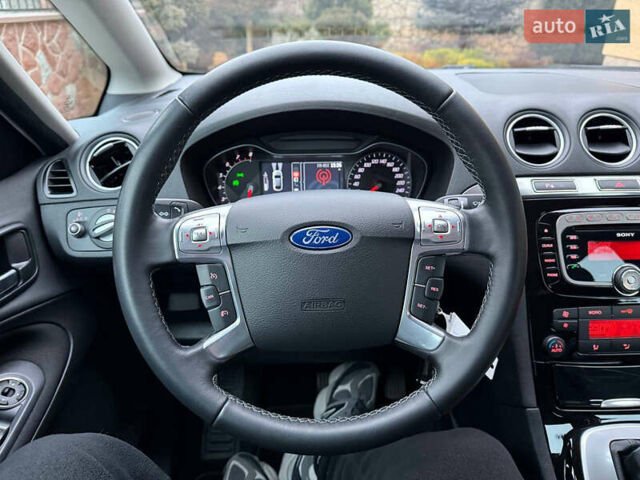 Белый Форд С-Макс, объемом двигателя 2 л и пробегом 176 тыс. км за 10392 $, фото 38 на Automoto.ua