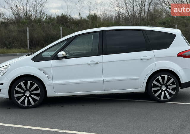 Белый Форд С-Макс, объемом двигателя 2 л и пробегом 200 тыс. км за 10500 $, фото 3 на Automoto.ua