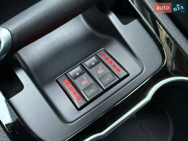 Белый Форд С-Макс, объемом двигателя 2 л и пробегом 176 тыс. км за 10392 $, фото 53 на Automoto.ua