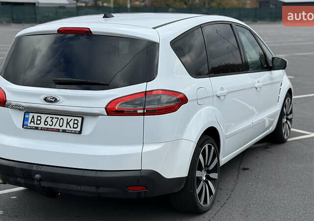 Белый Форд С-Макс, объемом двигателя 2 л и пробегом 200 тыс. км за 10500 $, фото 7 на Automoto.ua