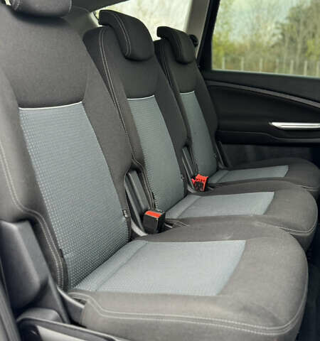 Белый Форд С-Макс, объемом двигателя 2 л и пробегом 200 тыс. км за 10500 $, фото 20 на Automoto.ua