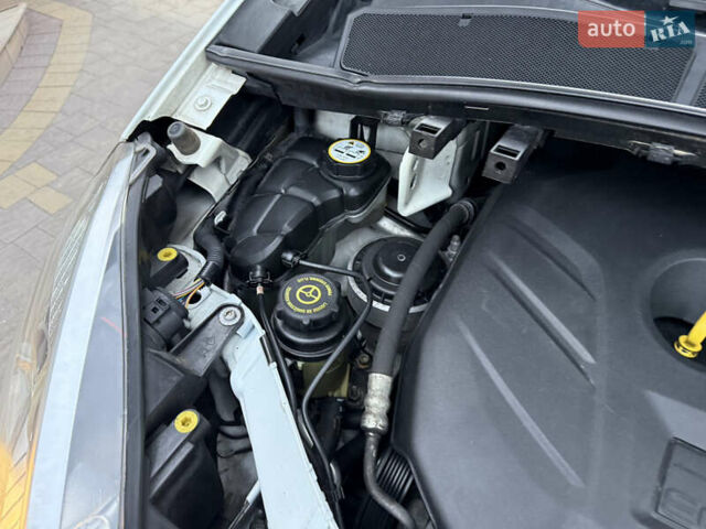 Белый Форд С-Макс, объемом двигателя 2 л и пробегом 176 тыс. км за 10346 $, фото 88 на Automoto.ua