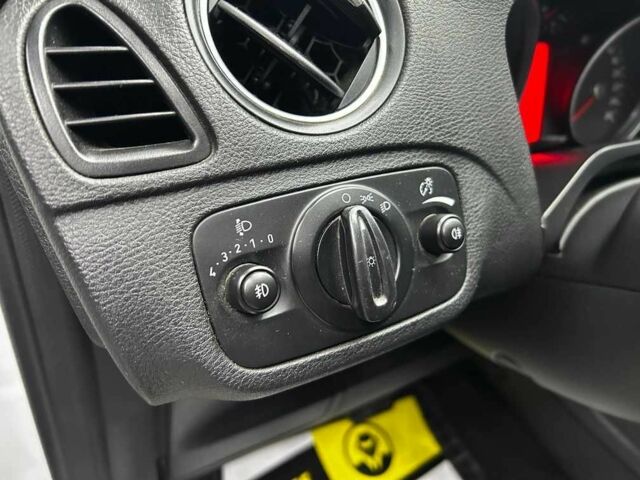 Белый Форд С-Макс, объемом двигателя 2 л и пробегом 204 тыс. км за 9300 $, фото 10 на Automoto.ua