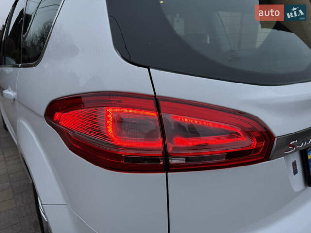 Белый Форд С-Макс, объемом двигателя 2 л и пробегом 176 тыс. км за 10346 $, фото 64 на Automoto.ua