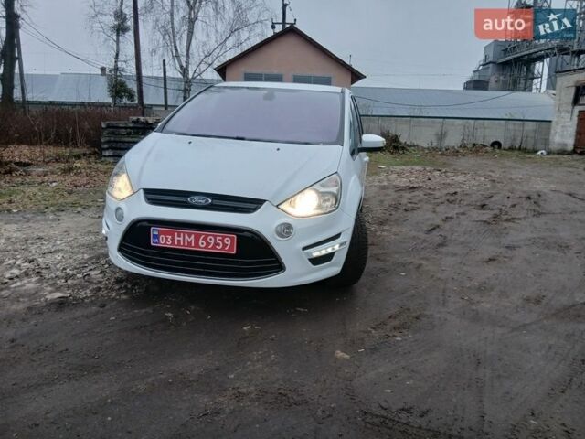 Белый Форд С-Макс, объемом двигателя 2 л и пробегом 262 тыс. км за 9500 $, фото 4 на Automoto.ua