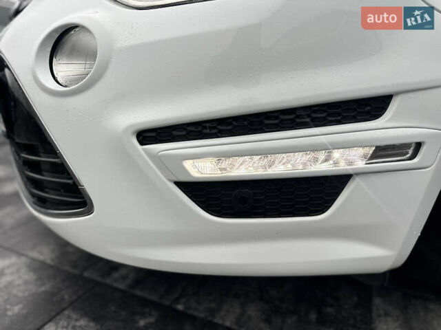 Білий Форд С-Макс, об'ємом двигуна 2 л та пробігом 198 тис. км за 10200 $, фото 26 на Automoto.ua