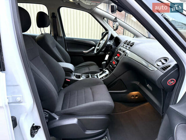 Белый Форд С-Макс, объемом двигателя 2 л и пробегом 176 тыс. км за 10346 $, фото 81 на Automoto.ua