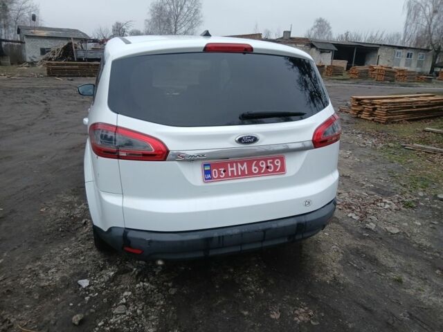 Белый Форд С-Макс, объемом двигателя 2 л и пробегом 261 тыс. км за 9300 $, фото 5 на Automoto.ua