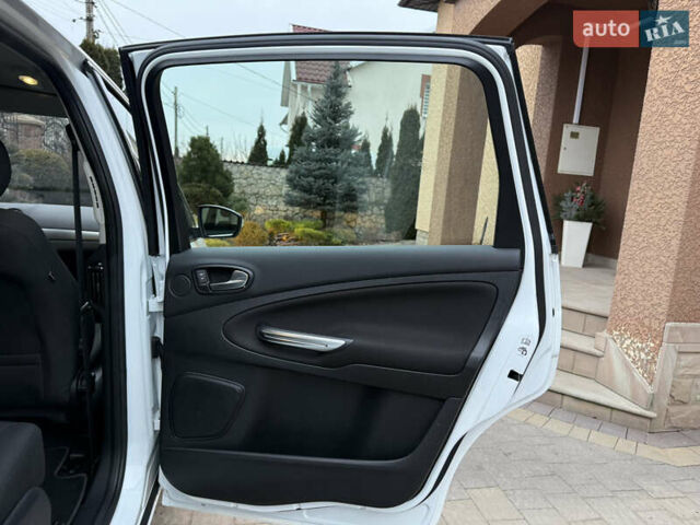 Білий Форд С-Макс, об'ємом двигуна 2 л та пробігом 176 тис. км за 10378 $, фото 71 на Automoto.ua