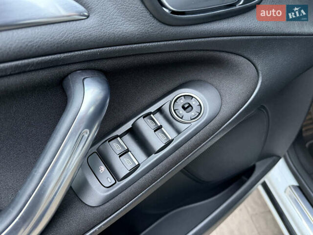 Белый Форд С-Макс, объемом двигателя 2 л и пробегом 176 тыс. км за 10346 $, фото 30 на Automoto.ua