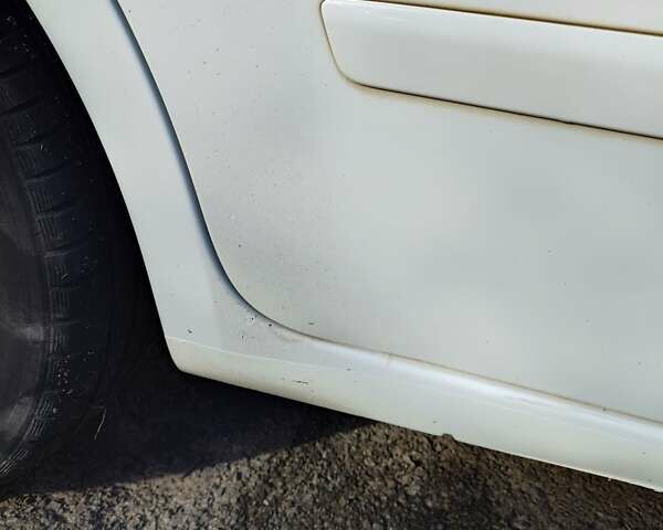 Белый Форд С-Макс, объемом двигателя 2 л и пробегом 232 тыс. км за 9900 $, фото 10 на Automoto.ua