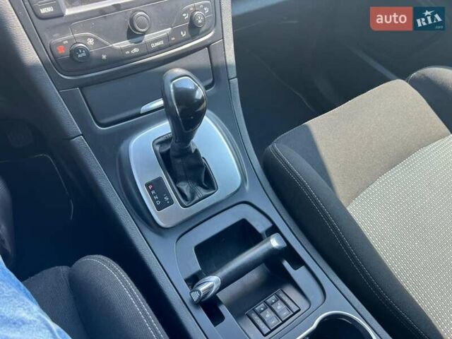 Белый Форд С-Макс, объемом двигателя 2 л и пробегом 208 тыс. км за 8500 $, фото 19 на Automoto.ua