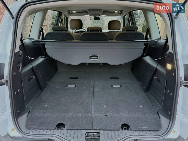 Білий Форд С-Макс, об'ємом двигуна 2 л та пробігом 176 тис. км за 10378 $, фото 67 на Automoto.ua