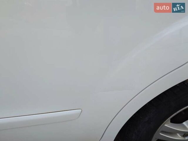 Белый Форд С-Макс, объемом двигателя 2 л и пробегом 232 тыс. км за 9900 $, фото 12 на Automoto.ua