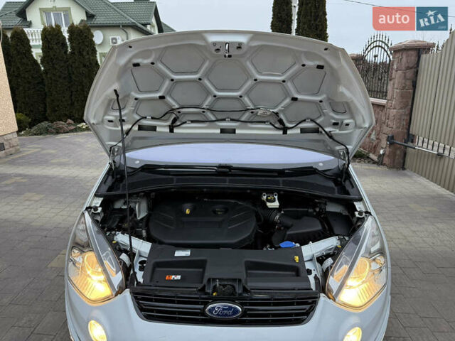 Белый Форд С-Макс, объемом двигателя 2 л и пробегом 176 тыс. км за 10346 $, фото 85 на Automoto.ua