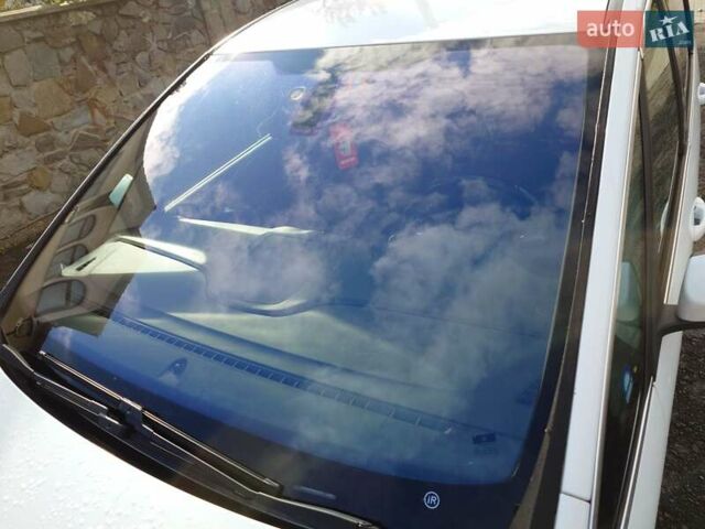 Белый Форд С-Макс, объемом двигателя 2 л и пробегом 232 тыс. км за 9900 $, фото 16 на Automoto.ua