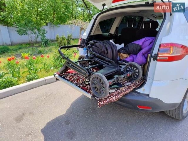 Білий Форд С-Макс, об'ємом двигуна 2 л та пробігом 165 тис. км за 9200 $, фото 5 на Automoto.ua