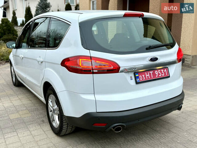 Белый Форд С-Макс, объемом двигателя 2 л и пробегом 176 тыс. км за 10346 $, фото 9 на Automoto.ua