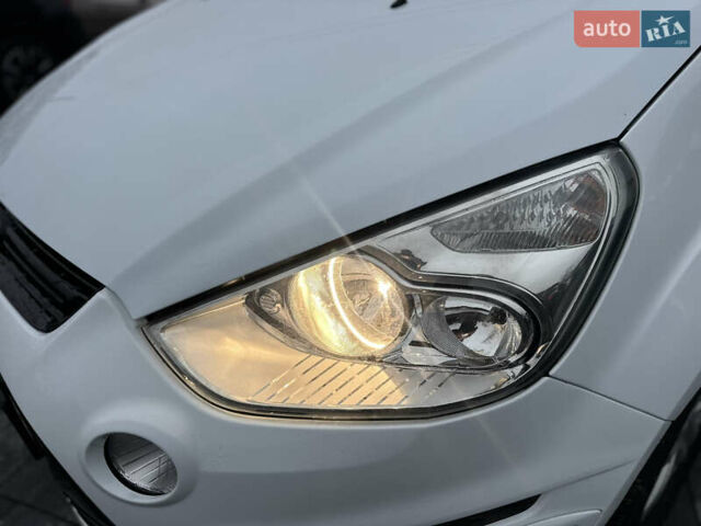 Білий Форд С-Макс, об'ємом двигуна 2 л та пробігом 198 тис. км за 10200 $, фото 11 на Automoto.ua