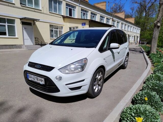 Білий Форд С-Макс, об'ємом двигуна 2 л та пробігом 165 тис. км за 9900 $, фото 1 на Automoto.ua