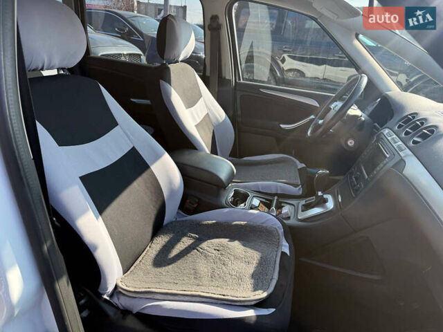 Білий Форд С-Макс, об'ємом двигуна 2 л та пробігом 317 тис. км за 10499 $, фото 17 на Automoto.ua