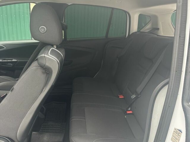 Белый Форд С-Макс, объемом двигателя 1.6 л и пробегом 183 тыс. км за 7850 $, фото 4 на Automoto.ua