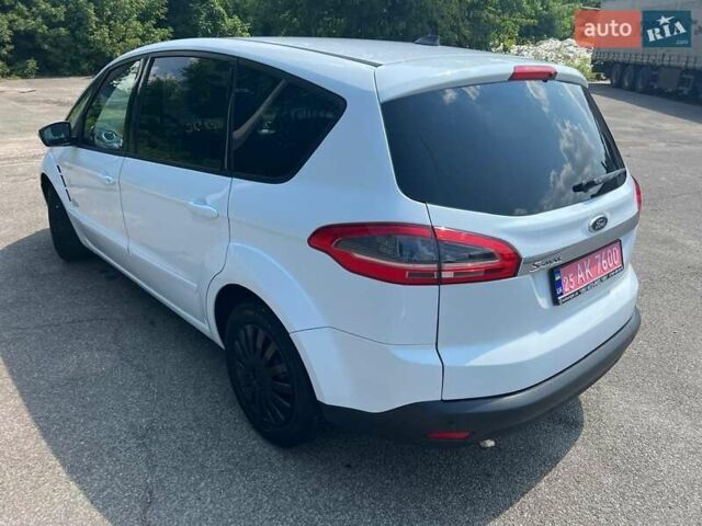 Белый Форд С-Макс, объемом двигателя 2 л и пробегом 208 тыс. км за 8500 $, фото 3 на Automoto.ua