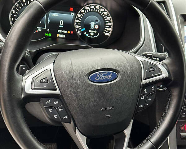 Белый Форд С-Макс, объемом двигателя 2 л и пробегом 264 тыс. км за 12000 $, фото 9 на Automoto.ua