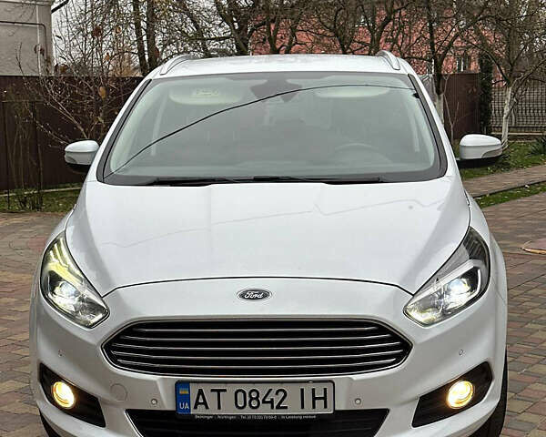 Белый Форд С-Макс, объемом двигателя 2 л и пробегом 264 тыс. км за 12000 $, фото 23 на Automoto.ua