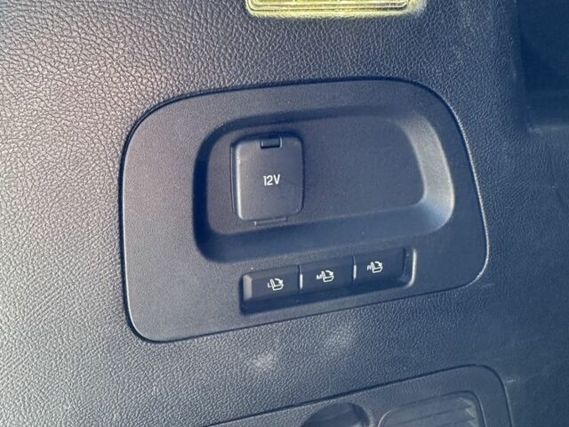 Білий Форд С-Макс, об'ємом двигуна 2 л та пробігом 470 тис. км за 10499 $, фото 12 на Automoto.ua