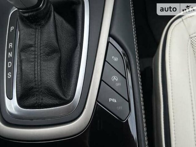 Белый Форд С-Макс, объемом двигателя 2 л и пробегом 229 тыс. км за 17654 $, фото 44 на Automoto.ua