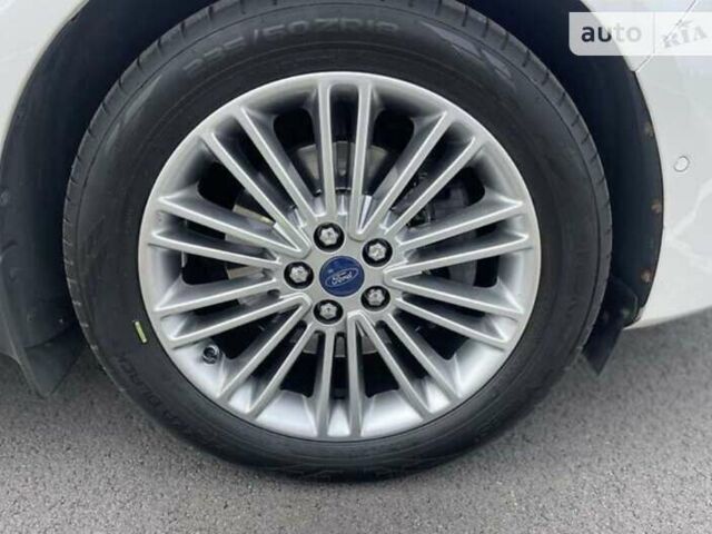 Белый Форд С-Макс, объемом двигателя 2 л и пробегом 229 тыс. км за 17654 $, фото 23 на Automoto.ua