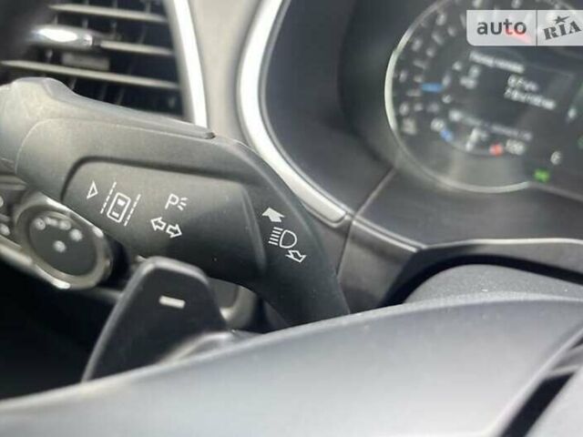 Белый Форд С-Макс, объемом двигателя 2 л и пробегом 229 тыс. км за 17654 $, фото 41 на Automoto.ua