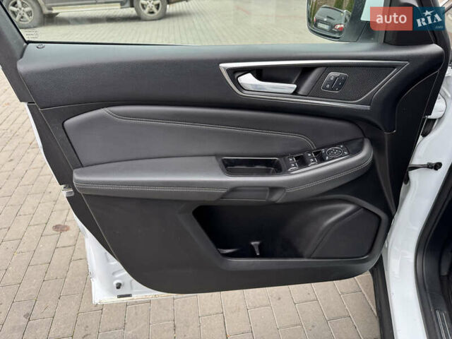 Форд С-Макс 2018 в Ровно на Automoto.ua Белый Форд С-Макс, объемом двигателя 2 л и пробегом 235 тыс. км за 19800 $, фото 6 на Automoto.ua