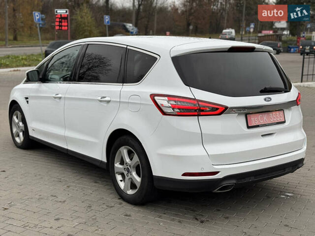 Форд С-Макс 2018 в Ровно на Automoto.ua Белый Форд С-Макс, объемом двигателя 2 л и пробегом 235 тыс. км за 19800 $, фото 12 на Automoto.ua