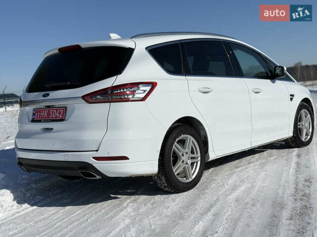 Белый Форд С-Макс, объемом двигателя 2 л и пробегом 147 тыс. км за 18888 $, фото 15 на Automoto.ua