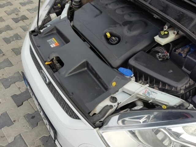 Белый Форд С-Макс, объемом двигателя 2 л и пробегом 268 тыс. км за 6500 $, фото 2 на Automoto.ua