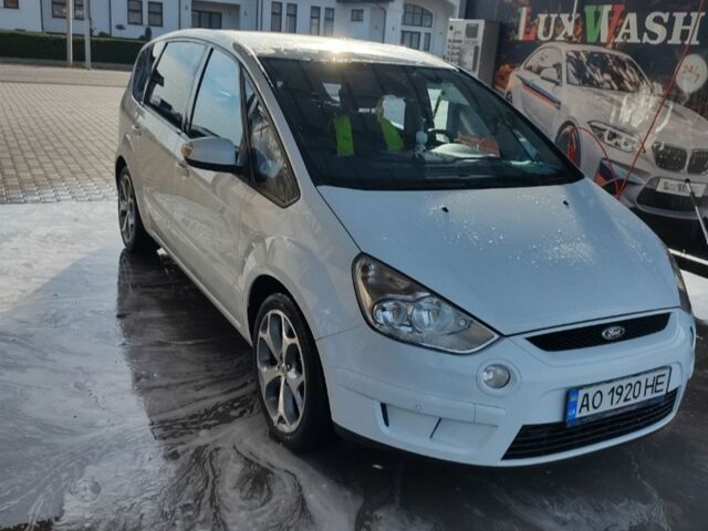 Белый Форд С-Макс, объемом двигателя 2 л и пробегом 268 тыс. км за 6500 $, фото 9 на Automoto.ua