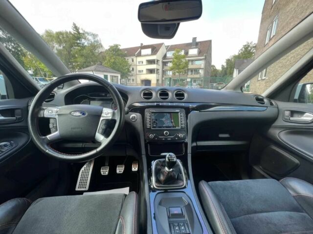 Белый Форд С-Макс, объемом двигателя 2 л и пробегом 76 тыс. км за 5100 $, фото 7 на Automoto.ua