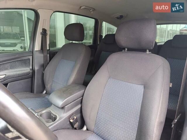 Бежевый Форд С-Макс, объемом двигателя 2 л и пробегом 154 тыс. км за 5600 $, фото 12 на Automoto.ua