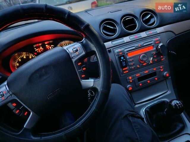 Бежевый Форд С-Макс, объемом двигателя 2 л и пробегом 336 тыс. км за 5900 $, фото 55 на Automoto.ua