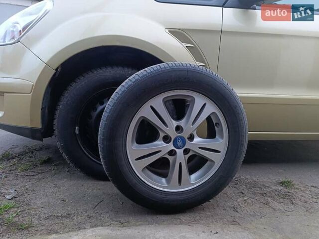 Бежевый Форд С-Макс, объемом двигателя 2 л и пробегом 336 тыс. км за 5900 $, фото 61 на Automoto.ua