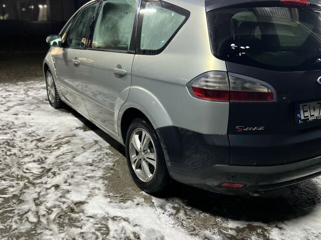 Бежевый Форд С-Макс, объемом двигателя 1.8 л и пробегом 220 тыс. км за 3250 $, фото 2 на Automoto.ua