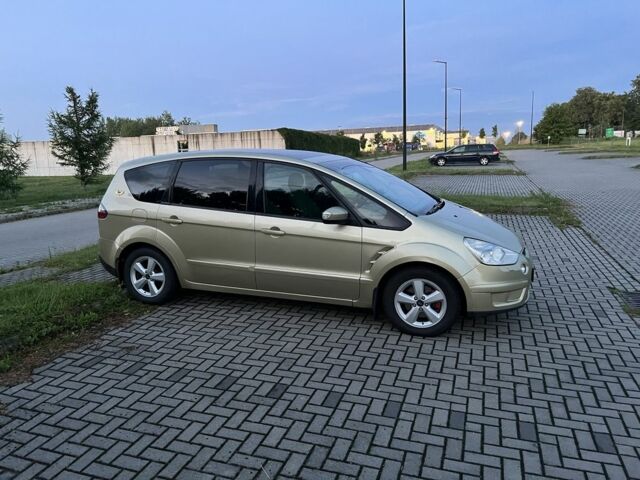 Бежевый Форд С-Макс, объемом двигателя 1.8 л и пробегом 320 тыс. км за 4800 $, фото 6 на Automoto.ua