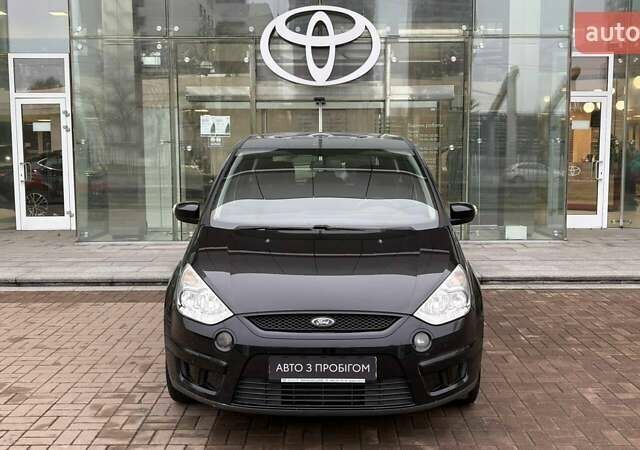 Черный Форд С-Макс, объемом двигателя 2 л и пробегом 207 тыс. км за 5912 $, фото 4 на Automoto.ua