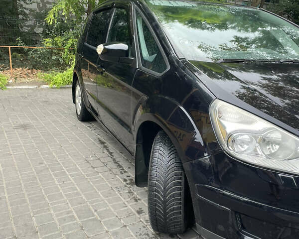 Форд С-Макс 2006 у Одесі на Automoto.ua Чорний Форд С-Макс, об'ємом двигуна 1.75 л та пробігом 392 тис. км за 5200 $, фото 2 на Automoto.ua