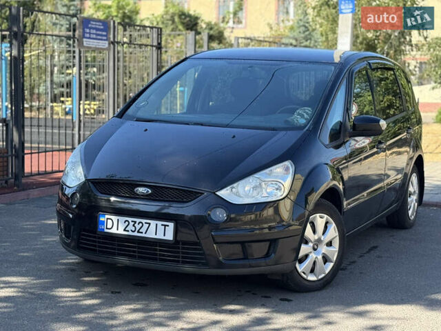 Черный Форд С-Макс, объемом двигателя 1.75 л и пробегом 390 тыс. км за 5350 $, фото 1 на Automoto.ua