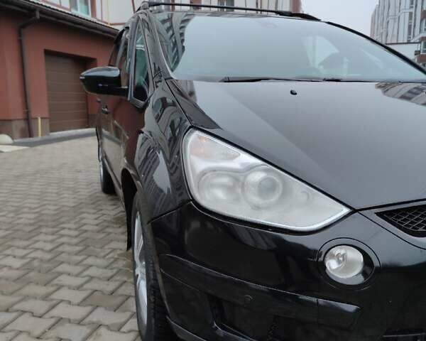 Черный Форд С-Макс, объемом двигателя 2 л и пробегом 385 тыс. км за 6500 $, фото 16 на Automoto.ua